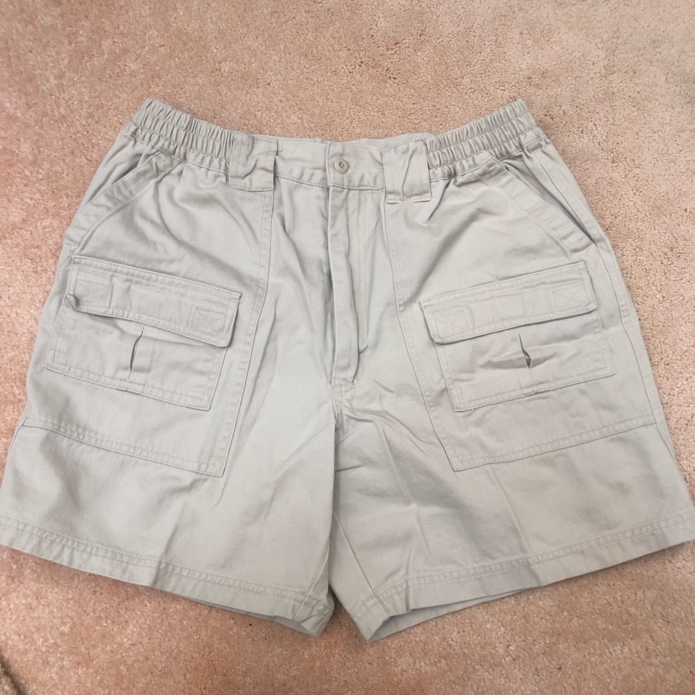 Men’s tan Mountain Ridge shorts